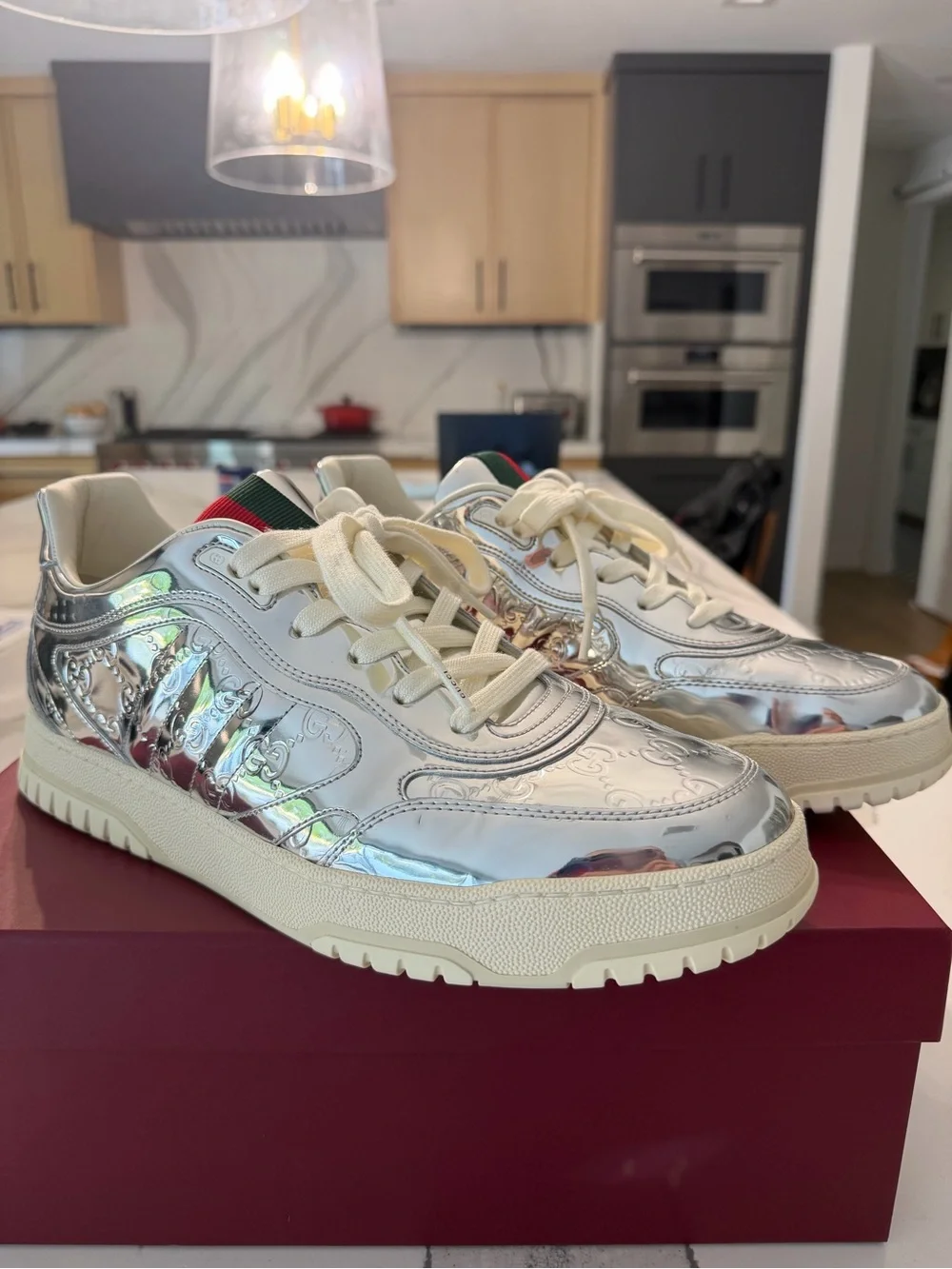 Gucci Metallic Silver Leather Low-Top Sneakers with Cream Soles